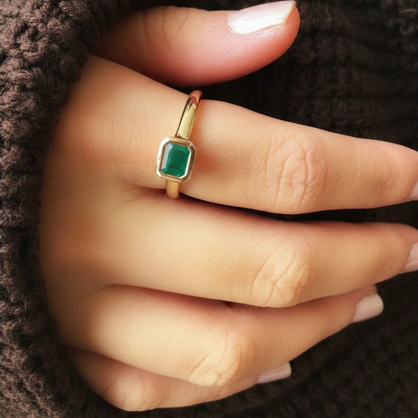Her (Emerald) Ring